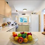 Carvoeiro Pool House By Vacationy بيت للعطل *