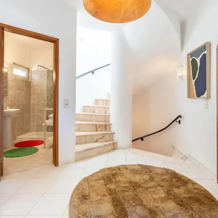 Carvoeiro Pool House By Vacationy Hébergement de vacances *