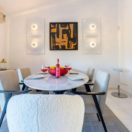 Holiday home Carvoeiro Pool House By Vacationy Lagoa (Algarve)