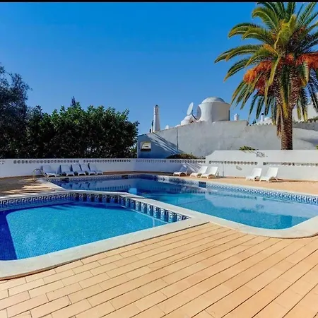 Carvoeiro Pool House By Vacationy Lagoa (Algarve)