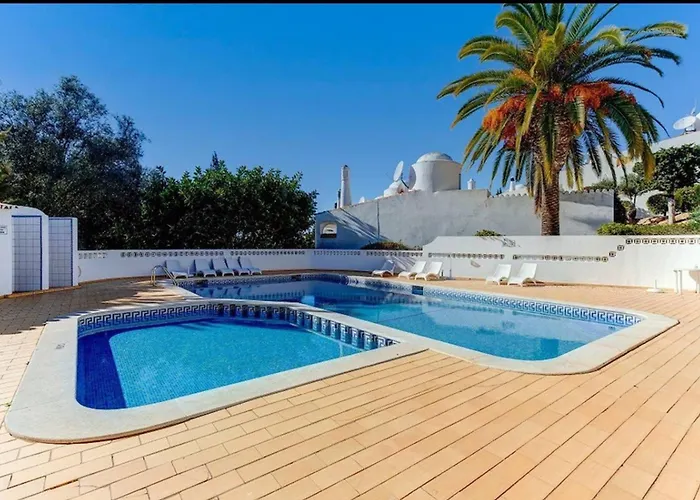 Carvoeiro Pool House By Vacationy Lagoa (Algarve)